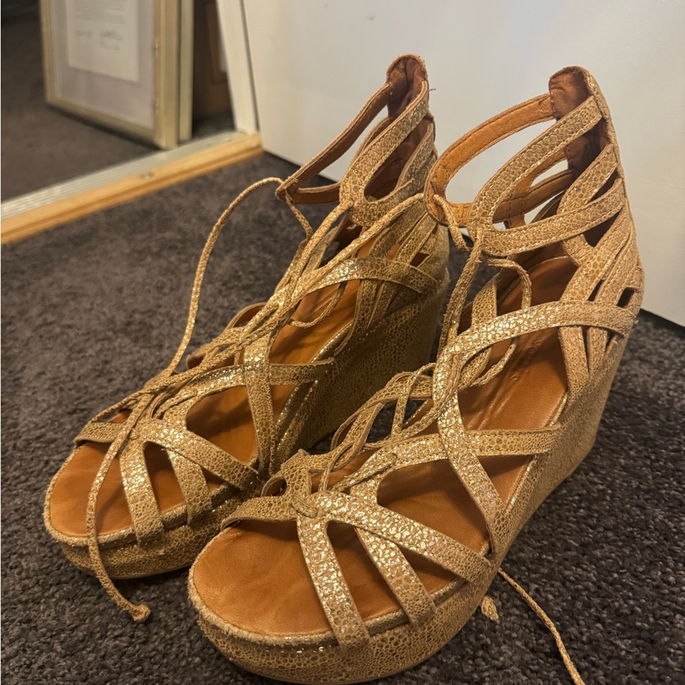Gentle Souls Kenneth Cole Leather Joy Sandals Strappy Lace Up
